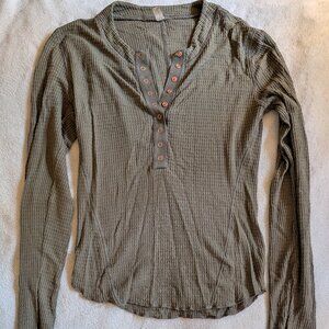 WOMEN'S INTIMATELY FREE PEOPLE SHIRT Medium Small Length Long Sleeve T Green